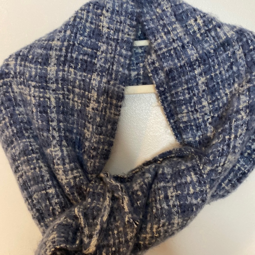 Womens scarf